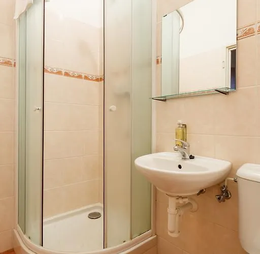 Hotell Veronika 3*